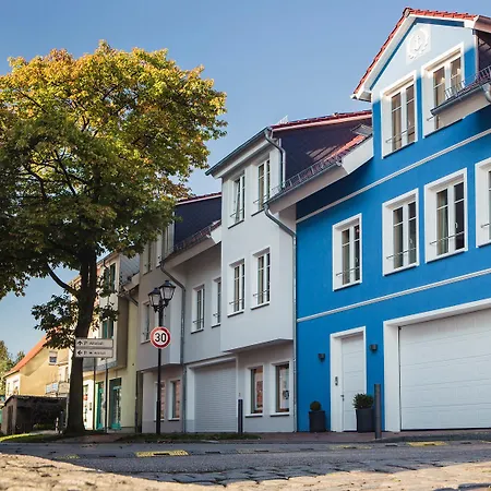 Hotel Am Yachthafen 3*