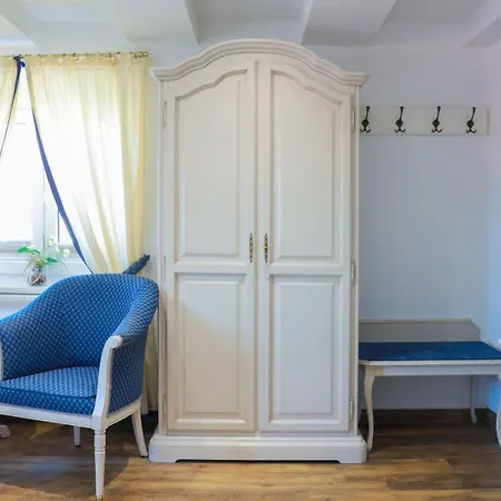 Am Yachthafen 酒店 3*