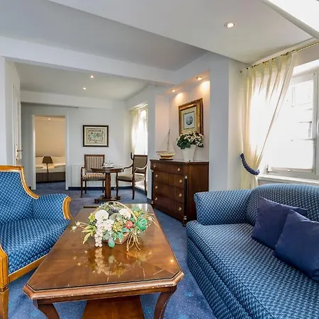 Am Yachthafen 酒店 3*