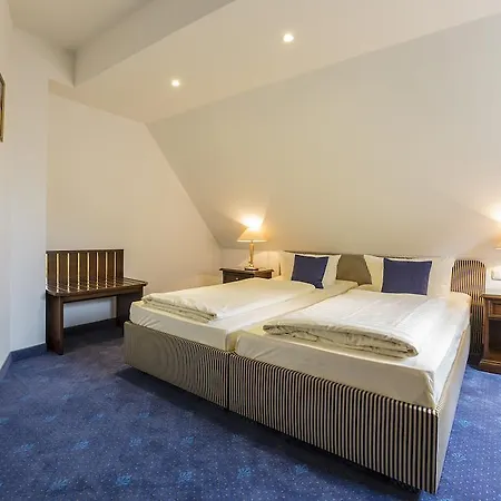 Am Yachthafen Hotel 3*